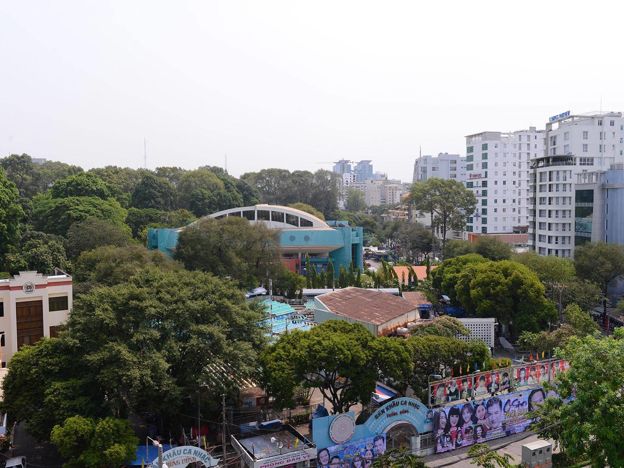 Rang Dong Hotel Thành Pho Ho Chí Minh Esterno foto